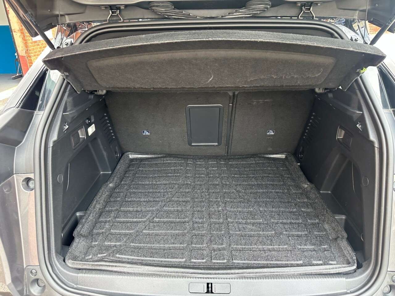 2019 PEUGEOT 3008 2019 PEUGEOT 3008