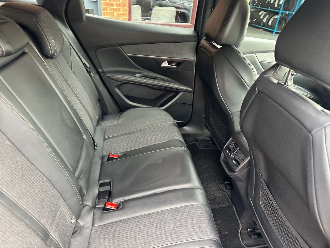 2019 PEUGEOT 3008 2019 PEUGEOT 3008