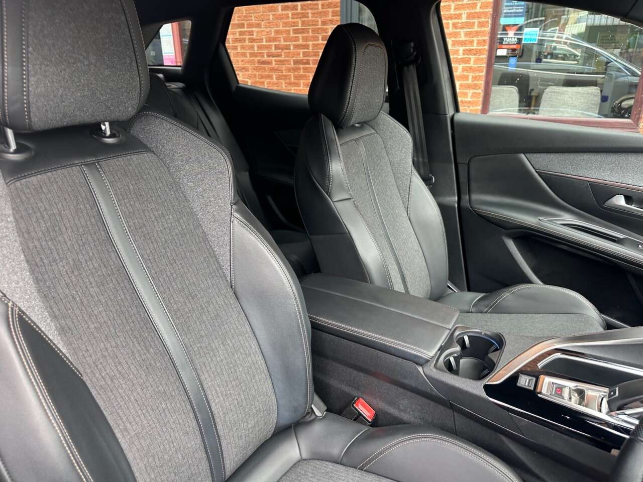 2019 PEUGEOT 3008 2019 PEUGEOT 3008
