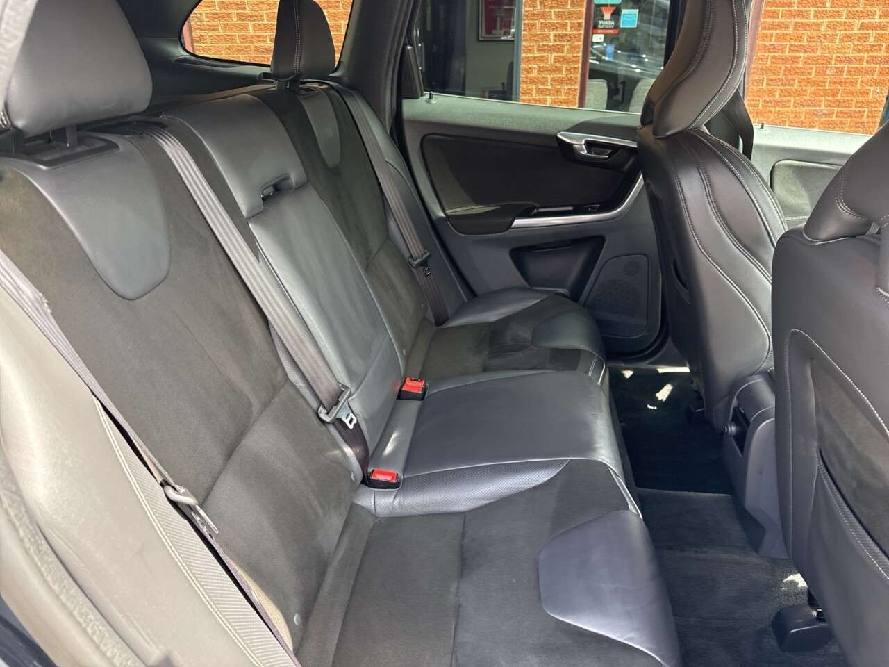 2016 VOLVO XC60 2016 VOLVO XC60