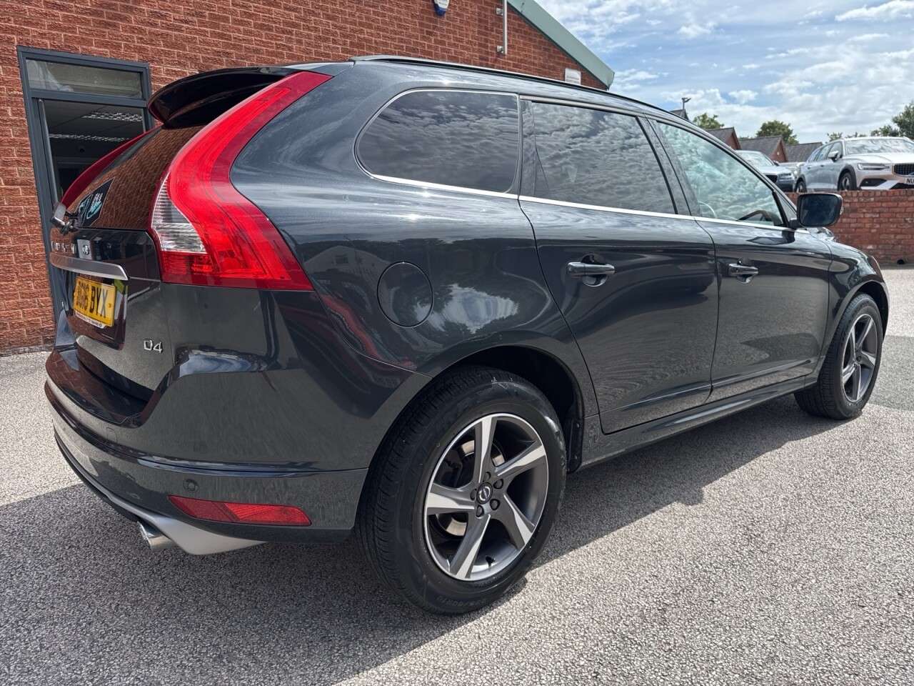2016 VOLVO XC60 2016 VOLVO XC60
