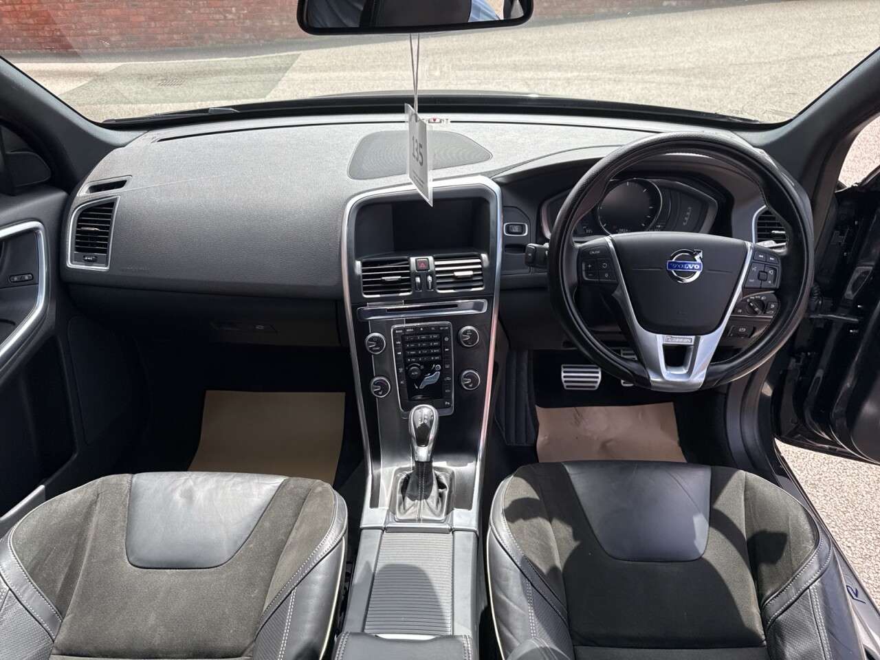 2016 VOLVO XC60 2016 VOLVO XC60