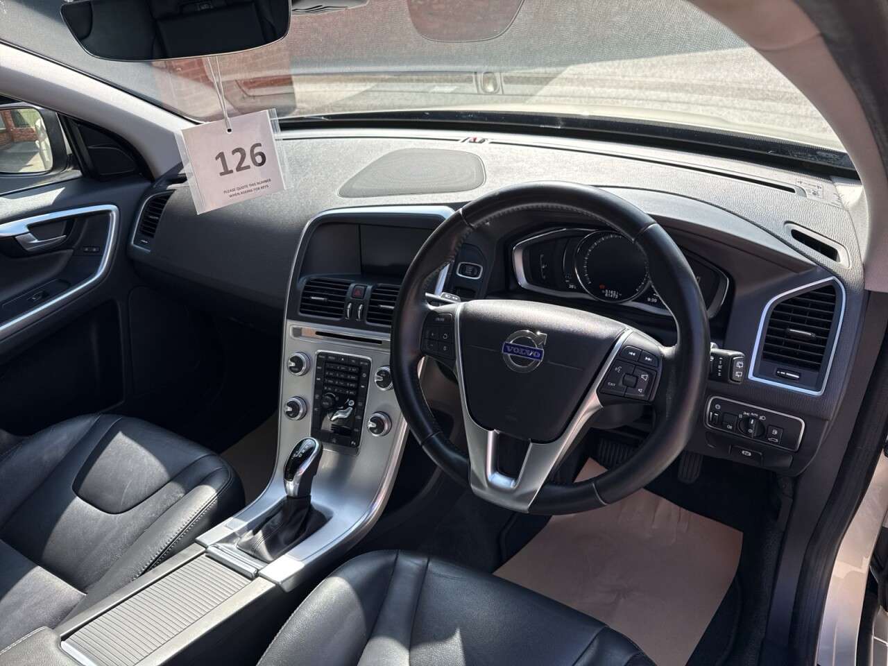 2017 VOLVO XC60 2017 VOLVO XC60