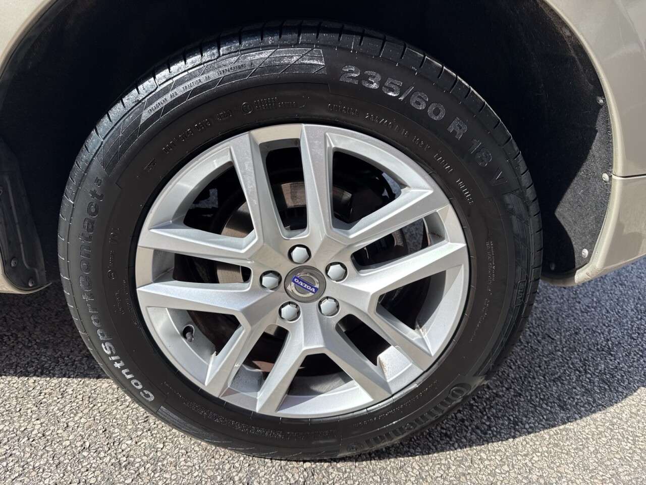 2017 VOLVO XC60 2017 VOLVO XC60
