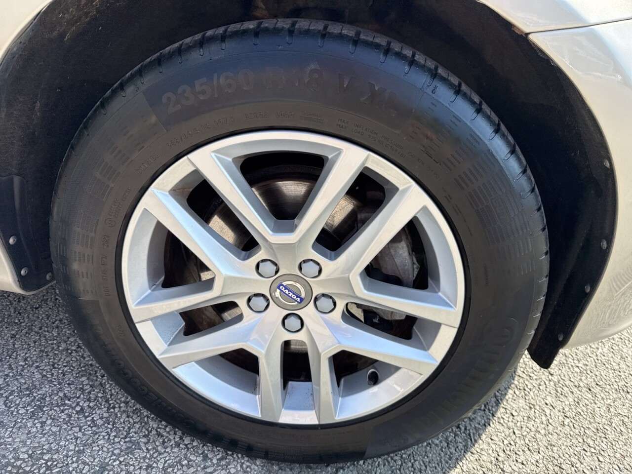 2017 VOLVO XC60 2017 VOLVO XC60