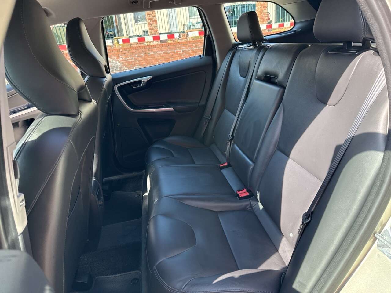 2017 VOLVO XC60 2017 VOLVO XC60