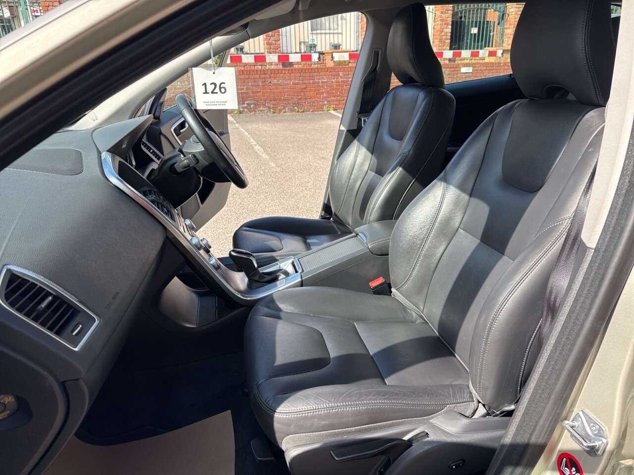 2017 VOLVO XC60 2017 VOLVO XC60
