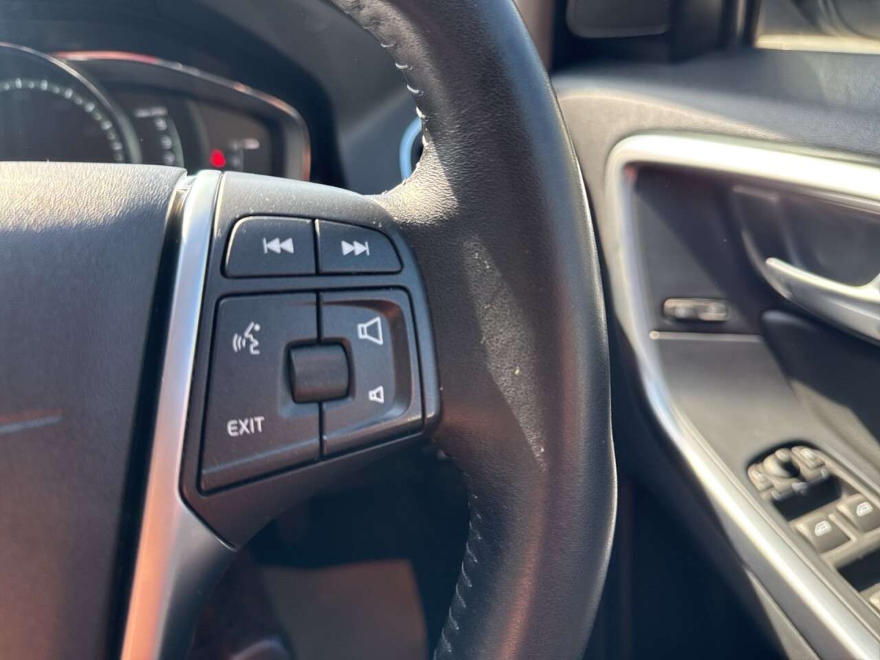 2017 VOLVO XC60 2017 VOLVO XC60