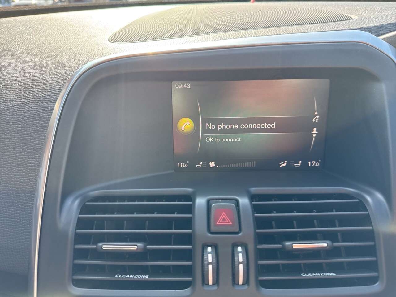 2017 VOLVO XC60 2017 VOLVO XC60