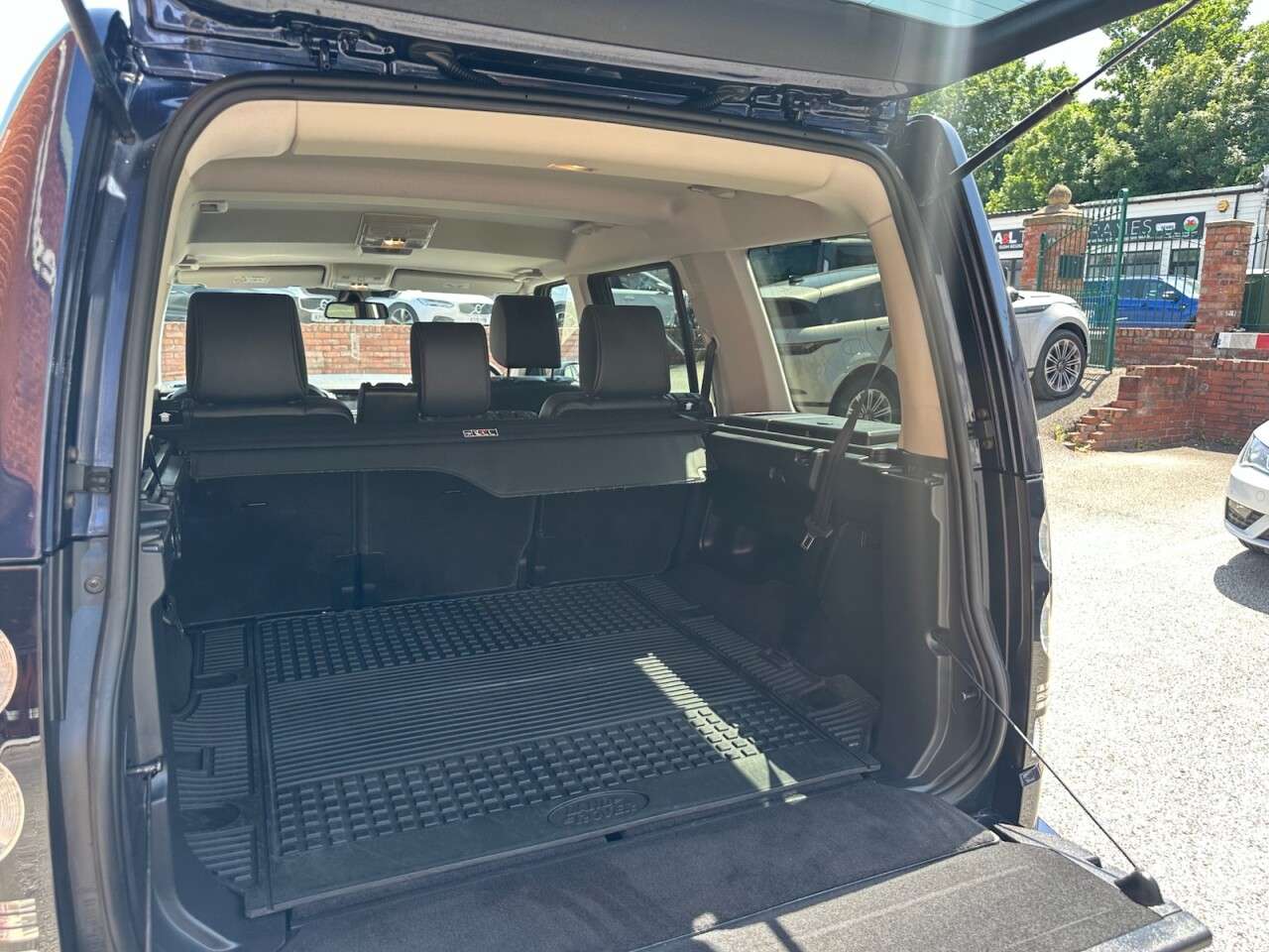 2016 LAND ROVER DISCOVERY 4 2016 LAND ROVER DISCOVERY 4