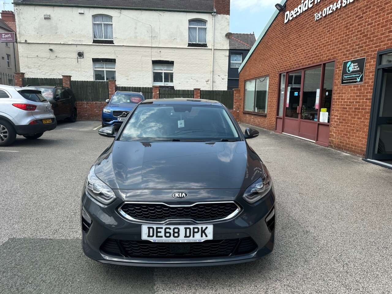 A 2018 KIA CEED 1.4 T-GDi First Edition Hatchback 5dr Petrol Manual Euro 6 (s/s) (138 bhp) A 2018 KIA CEED 1.4 T-GDi First Edition Hatchback 5dr Petrol Manual Euro 6 (s/s) (138 bhp)