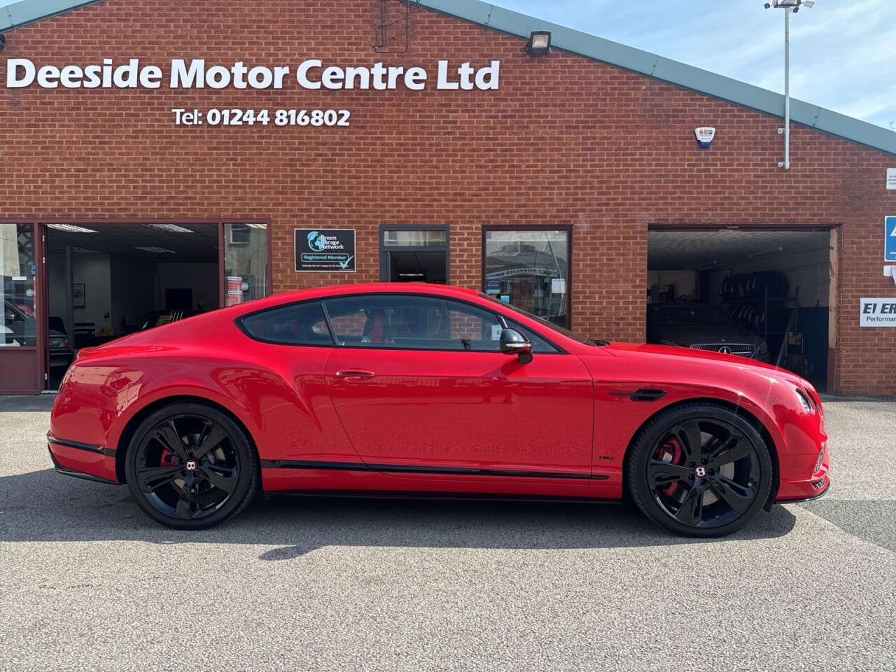 A 2017 BENTLEY CONTINENTAL 4.0 V8 GT S Coupe 2dr Petrol Auto 4WD Euro 6 (528 ps) Black Edition MULLINE A 2017 BENTLEY CONTINENTAL 4.0 V8 GT S Coupe 2dr Petrol Auto 4WD Euro 6 (528 ps) Black Edition MULLINE