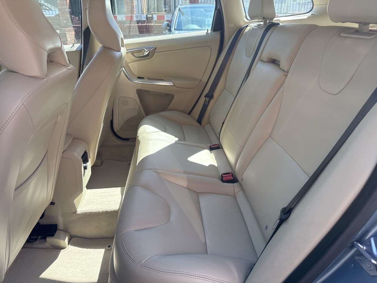 2016 VOLVO XC60 2016 VOLVO XC60
