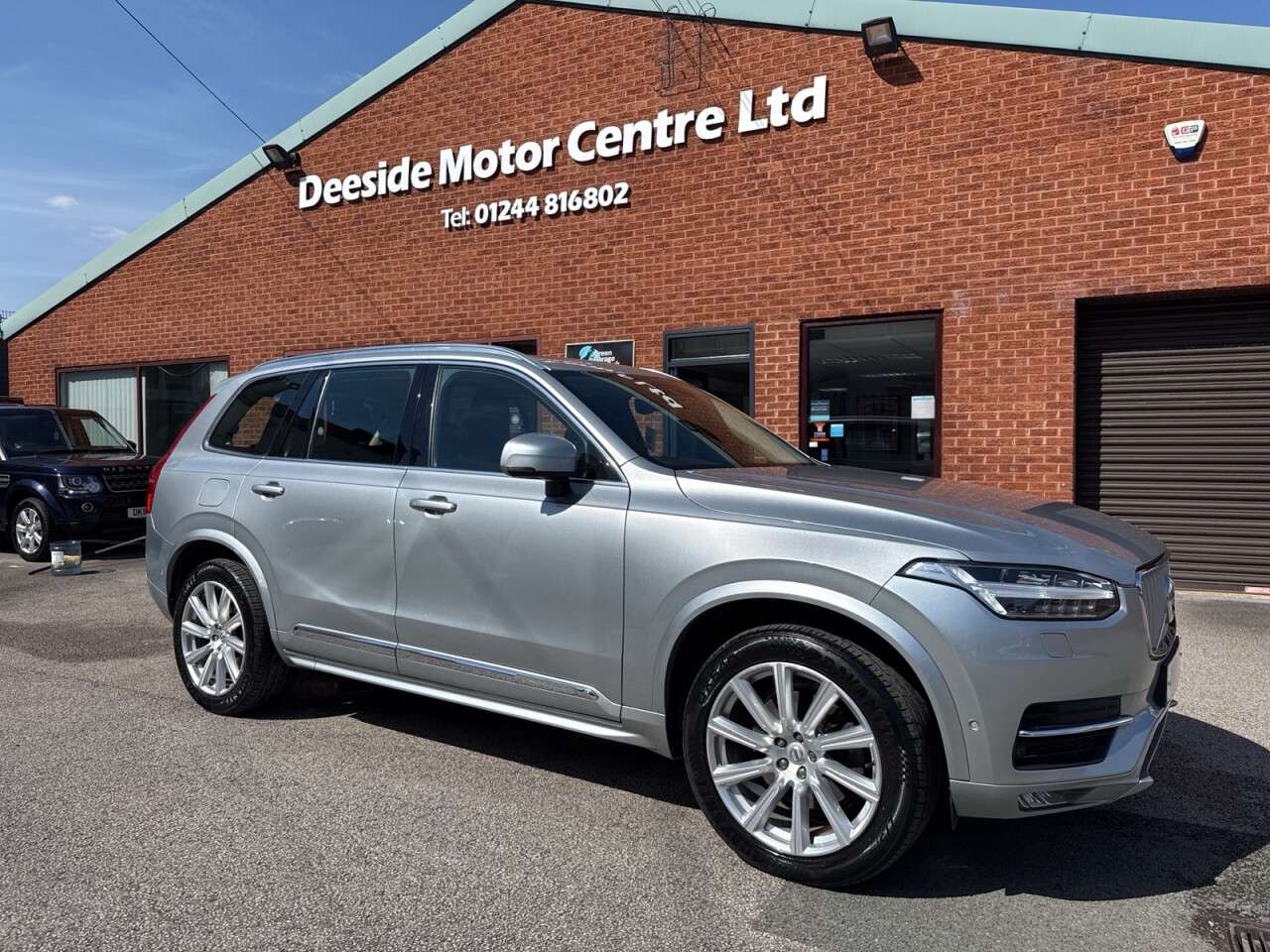 A 2019 VOLVO XC90 2.0 D5 PowerPulse Inscription SUV 5dr Diesel Auto 4WD Euro 6 (s/s) (235 ps) A 2019 VOLVO XC90 2.0 D5 PowerPulse Inscription SUV 5dr Diesel Auto 4WD Euro 6 (s/s) (235 ps)