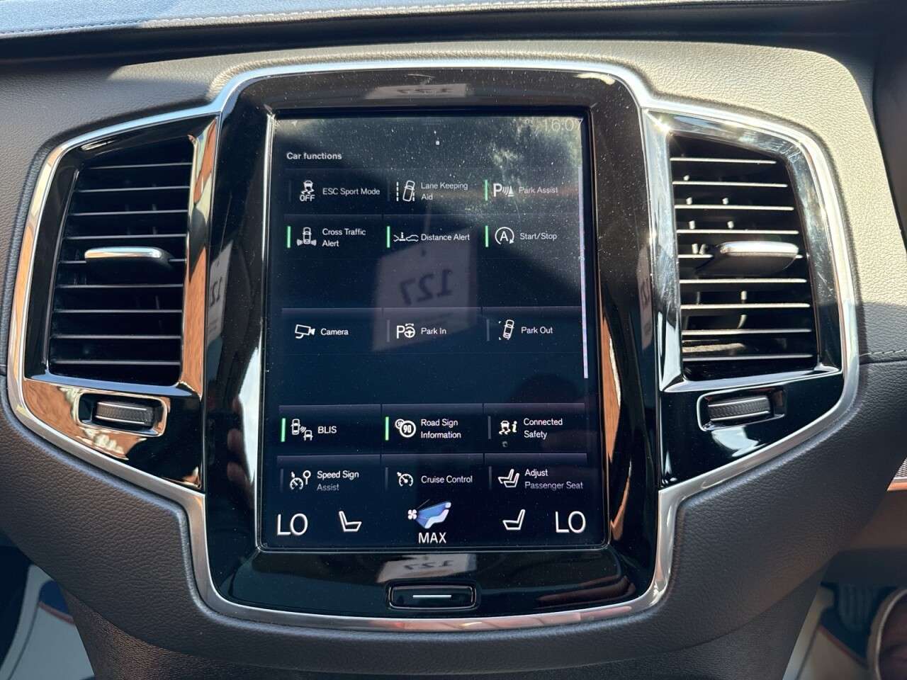 2019 VOLVO XC90 2019 VOLVO XC90