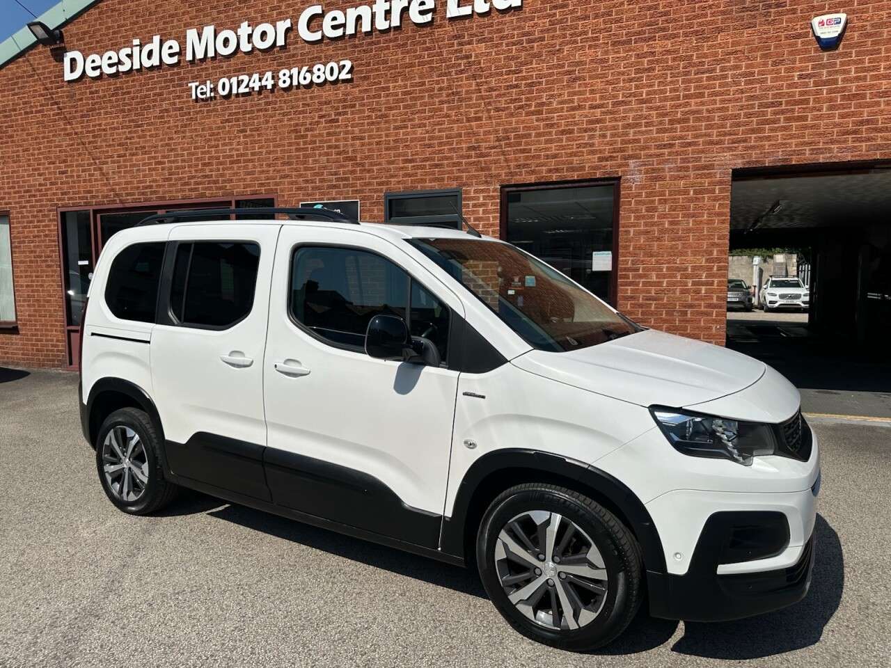 A 2019 PEUGEOT RIFTER 1.5 BlueHDi GT Line Standard MPV 5dr Diesel Manual Euro 6 (100 ps) A 2019 PEUGEOT RIFTER 1.5 BlueHDi GT Line Standard MPV 5dr Diesel Manual Euro 6 (100 ps)