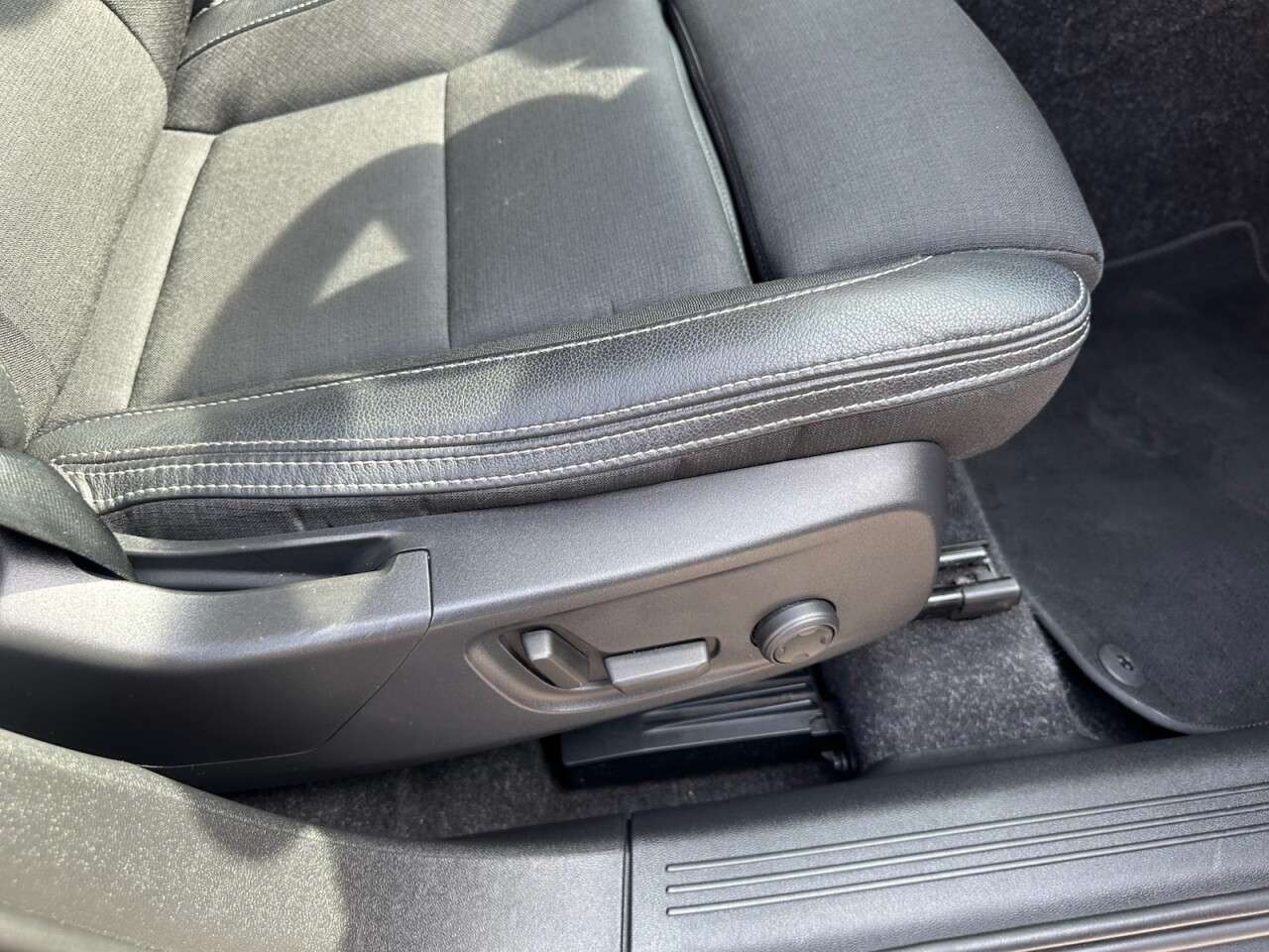 2019 VOLVO XC40 2019 VOLVO XC40