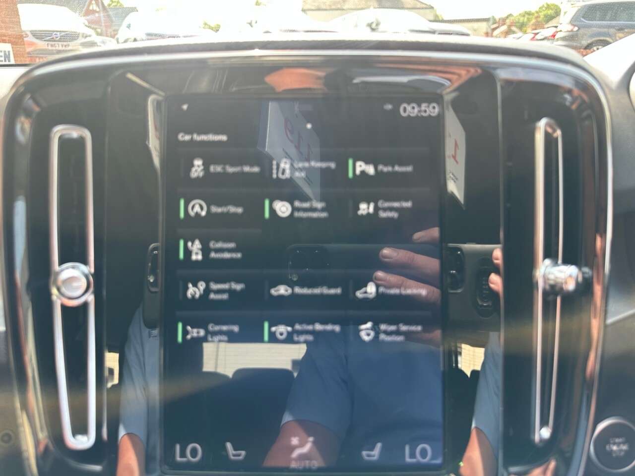 2019 VOLVO XC40 2019 VOLVO XC40
