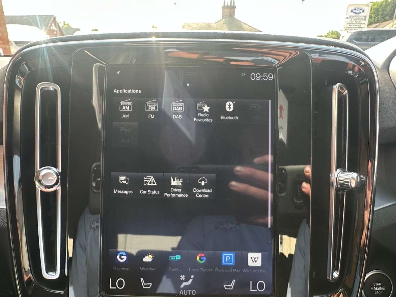 2019 VOLVO XC40 2019 VOLVO XC40