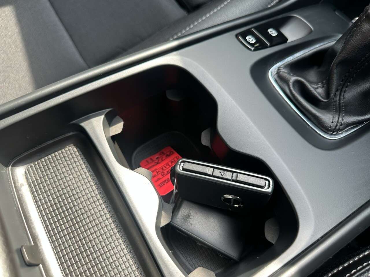 2019 VOLVO XC40 2019 VOLVO XC40
