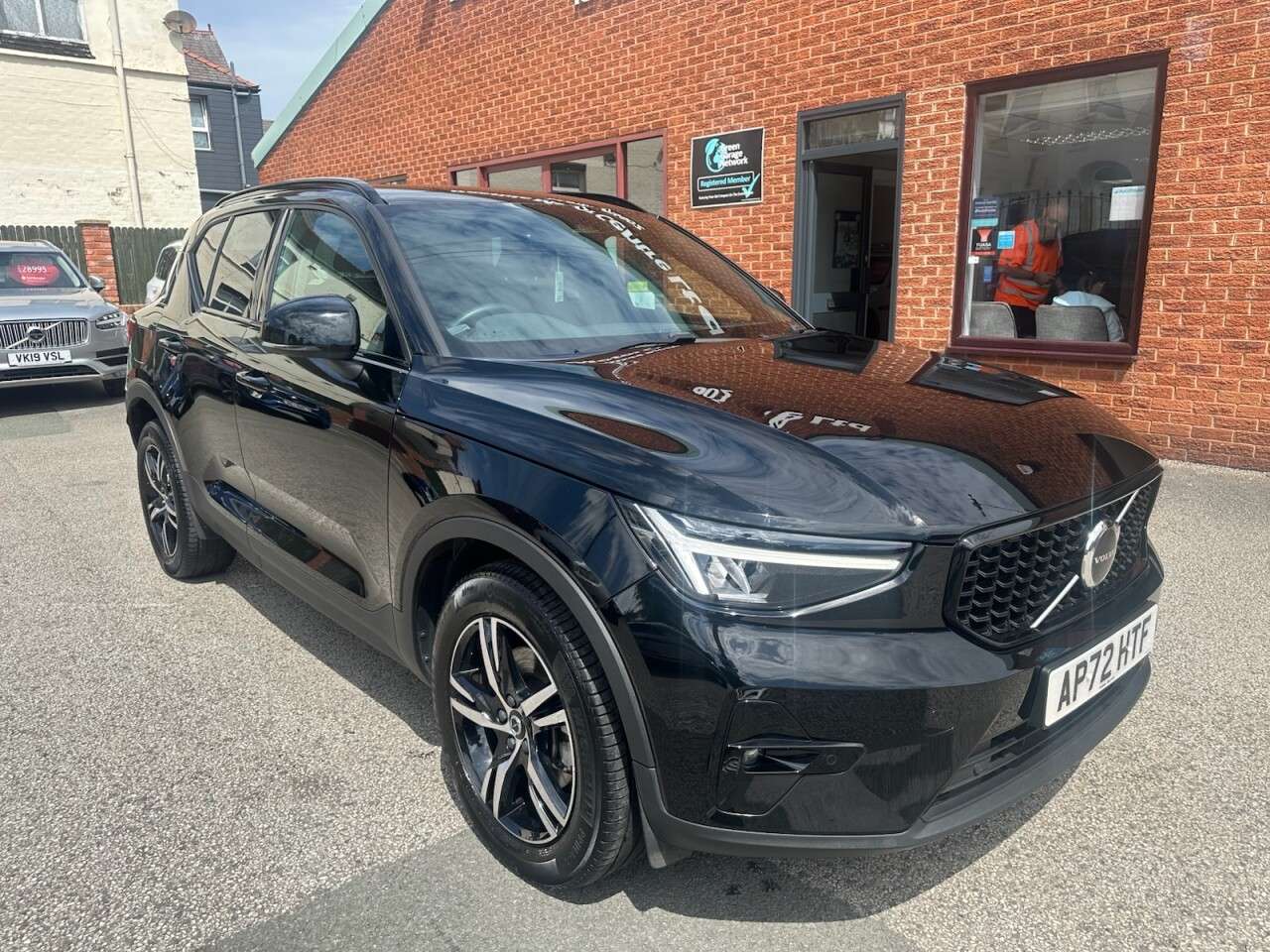 2023 VOLVO XC40 2023 VOLVO XC40