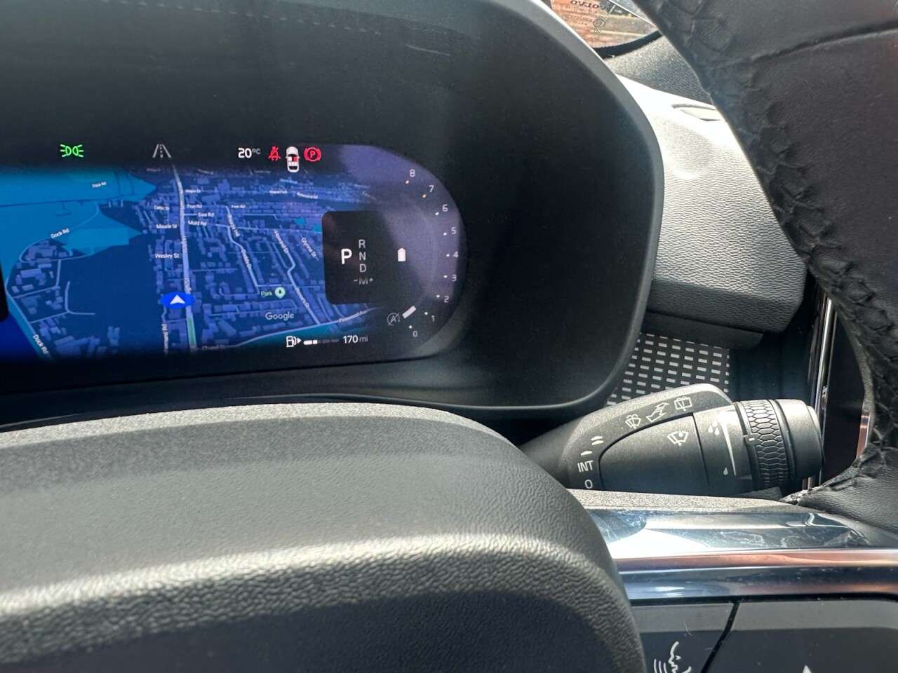 2023 VOLVO XC40 2023 VOLVO XC40
