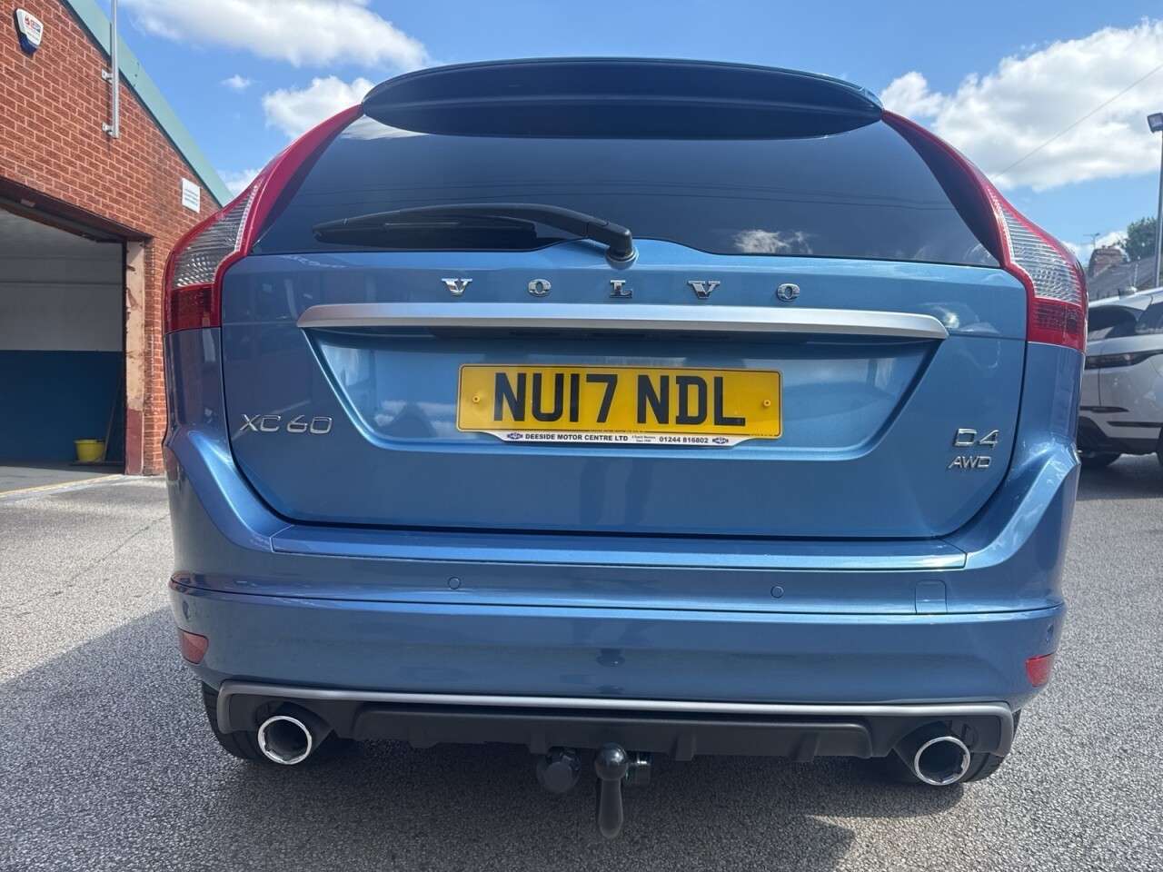 2017 VOLVO XC60 2017 VOLVO XC60