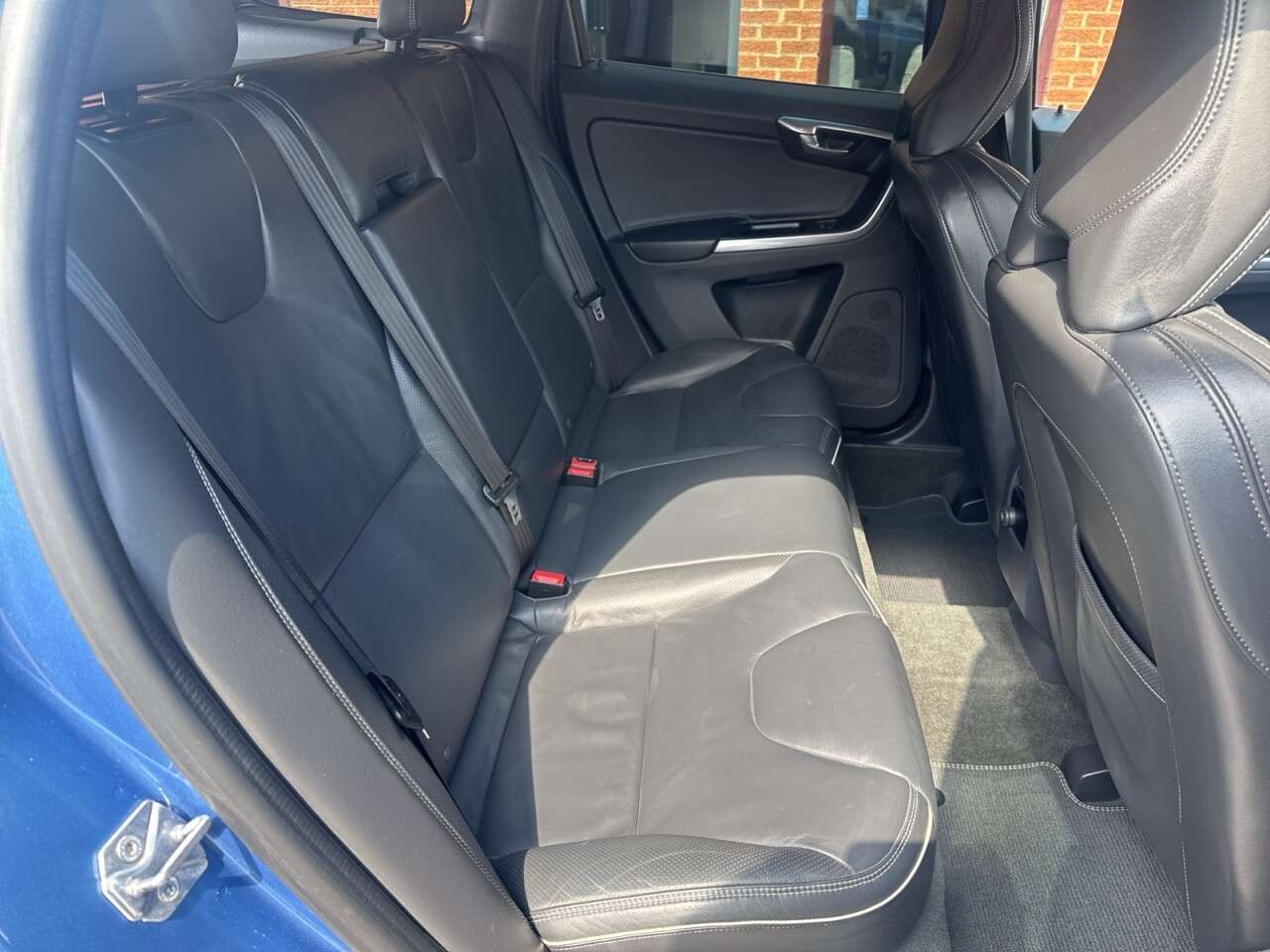 2017 VOLVO XC60 2017 VOLVO XC60