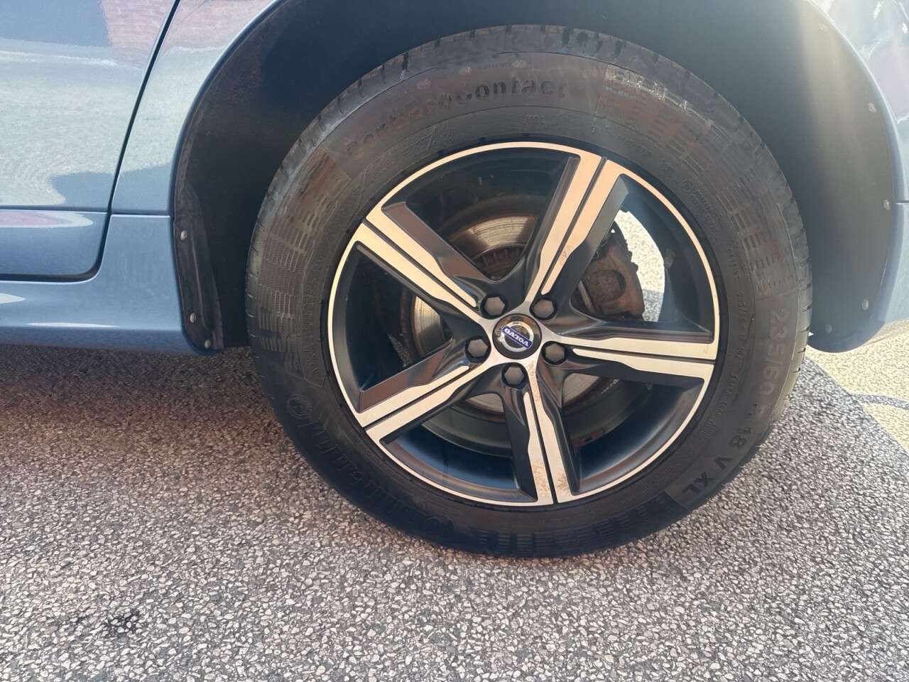 2017 VOLVO XC60 2017 VOLVO XC60