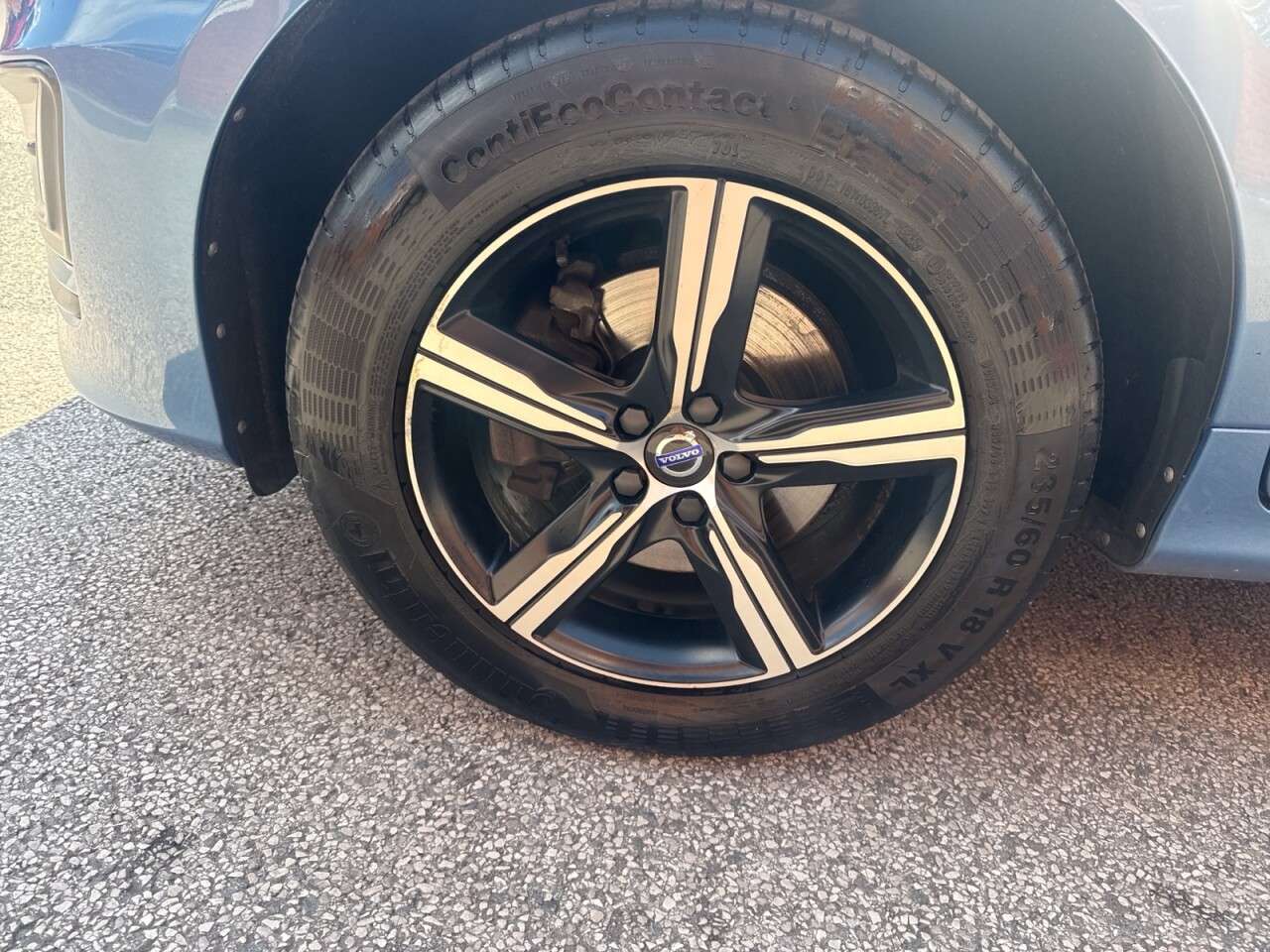 2017 VOLVO XC60 2017 VOLVO XC60