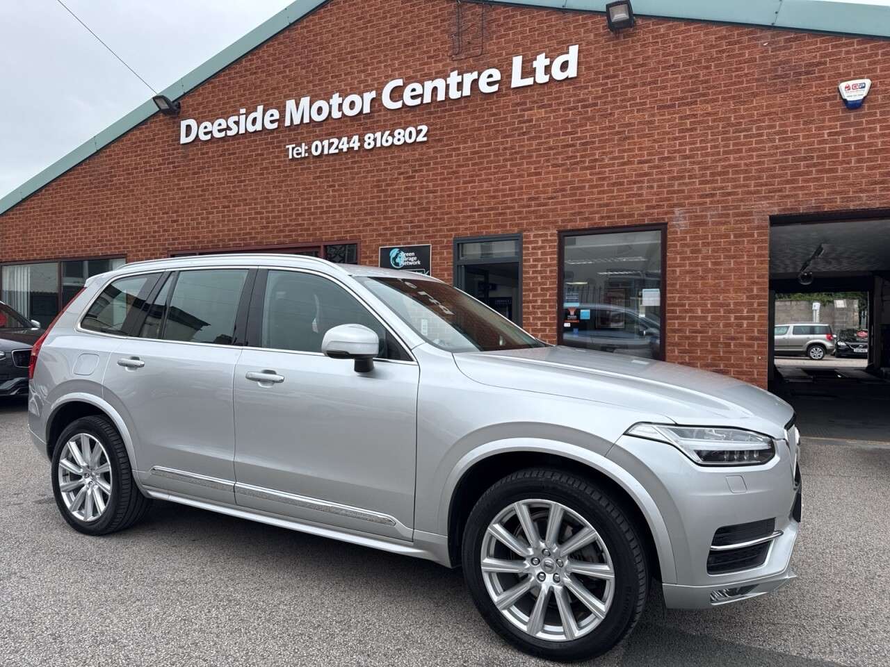A 2019 VOLVO XC90 2.0 D5 PowerPulse Inscription SUV 5dr Diesel Auto 4WD Euro 6 (s/s) (235 ps) A 2019 VOLVO XC90 2.0 D5 PowerPulse Inscription SUV 5dr Diesel Auto 4WD Euro 6 (s/s) (235 ps)
