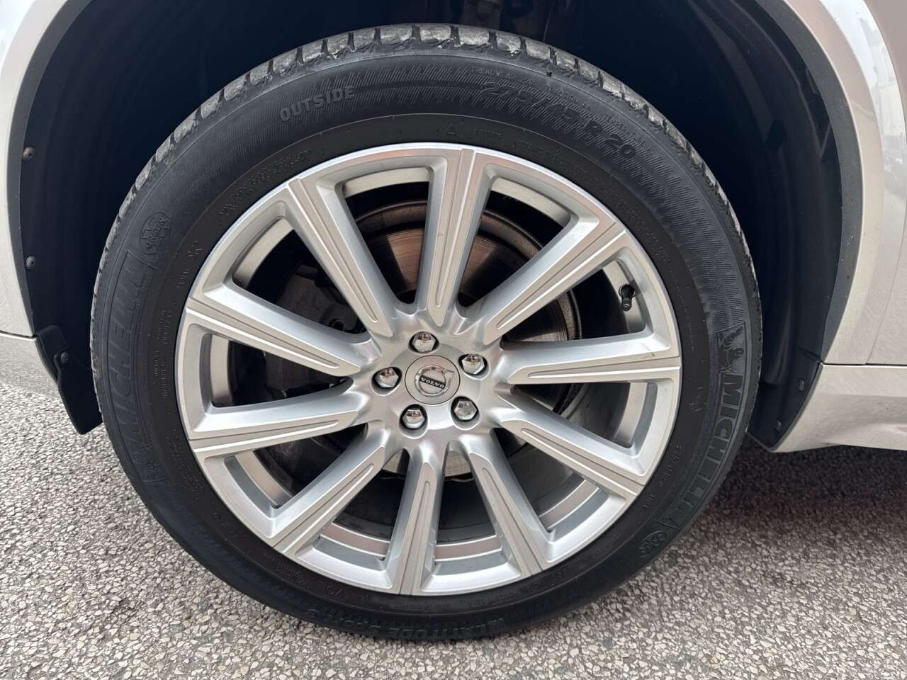 2019 VOLVO XC90 2019 VOLVO XC90