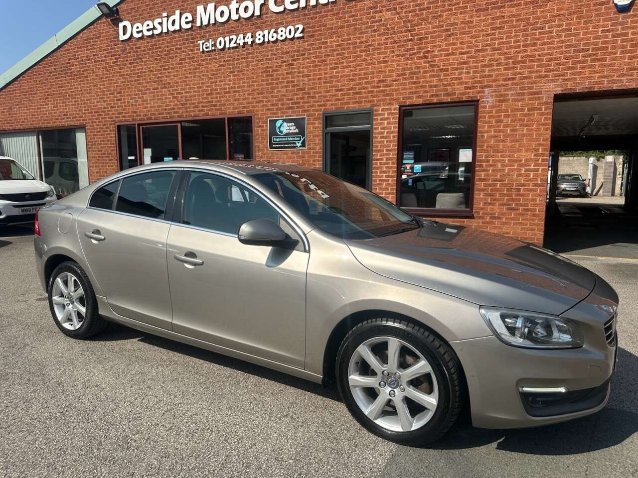 2015 VOLVO S60 2015 VOLVO S60