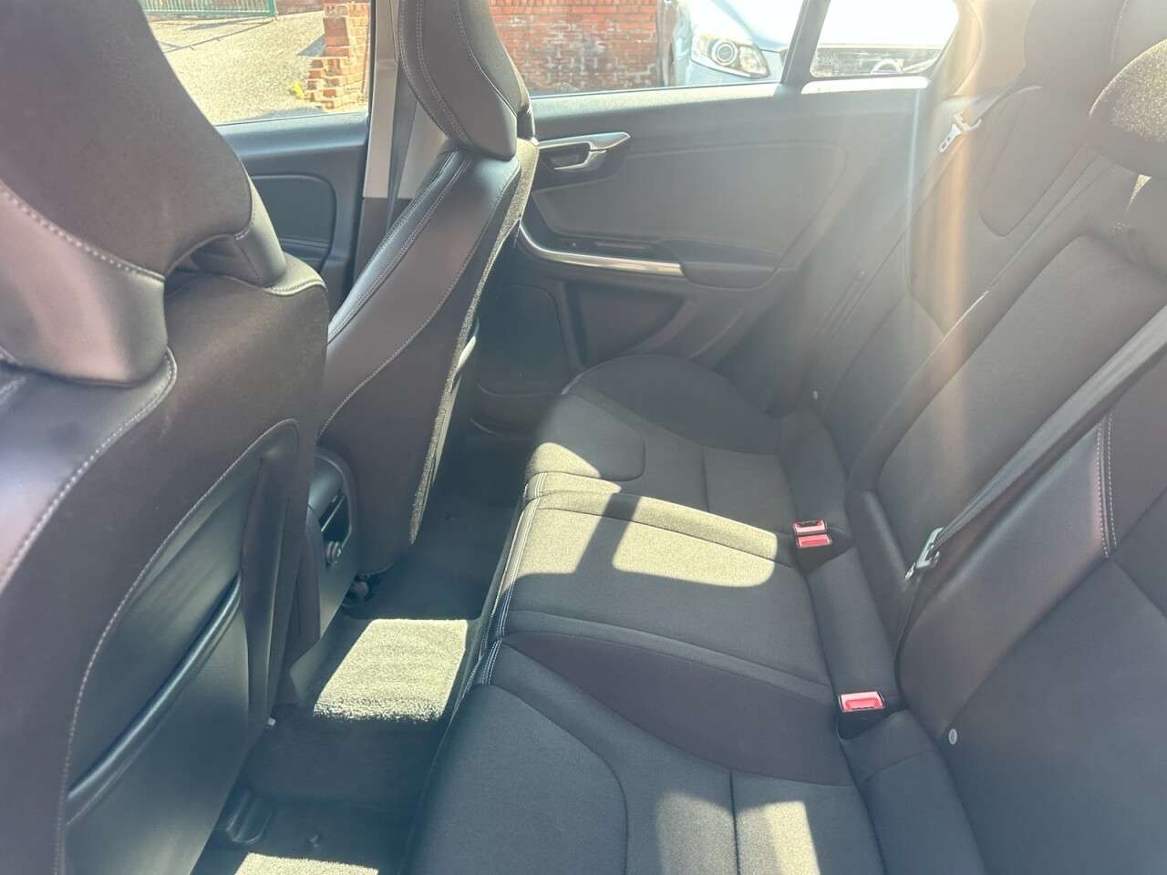 2015 VOLVO S60 2015 VOLVO S60