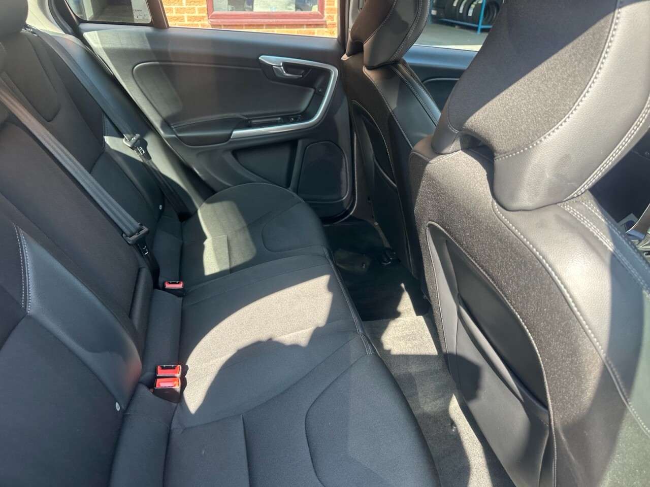 2015 VOLVO S60 2015 VOLVO S60