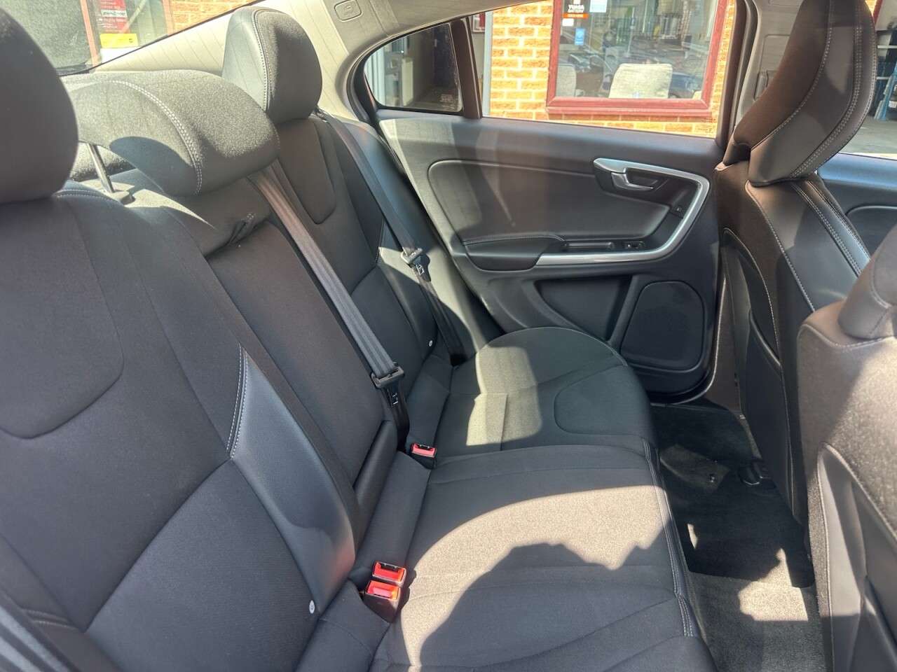 2015 VOLVO S60 2015 VOLVO S60