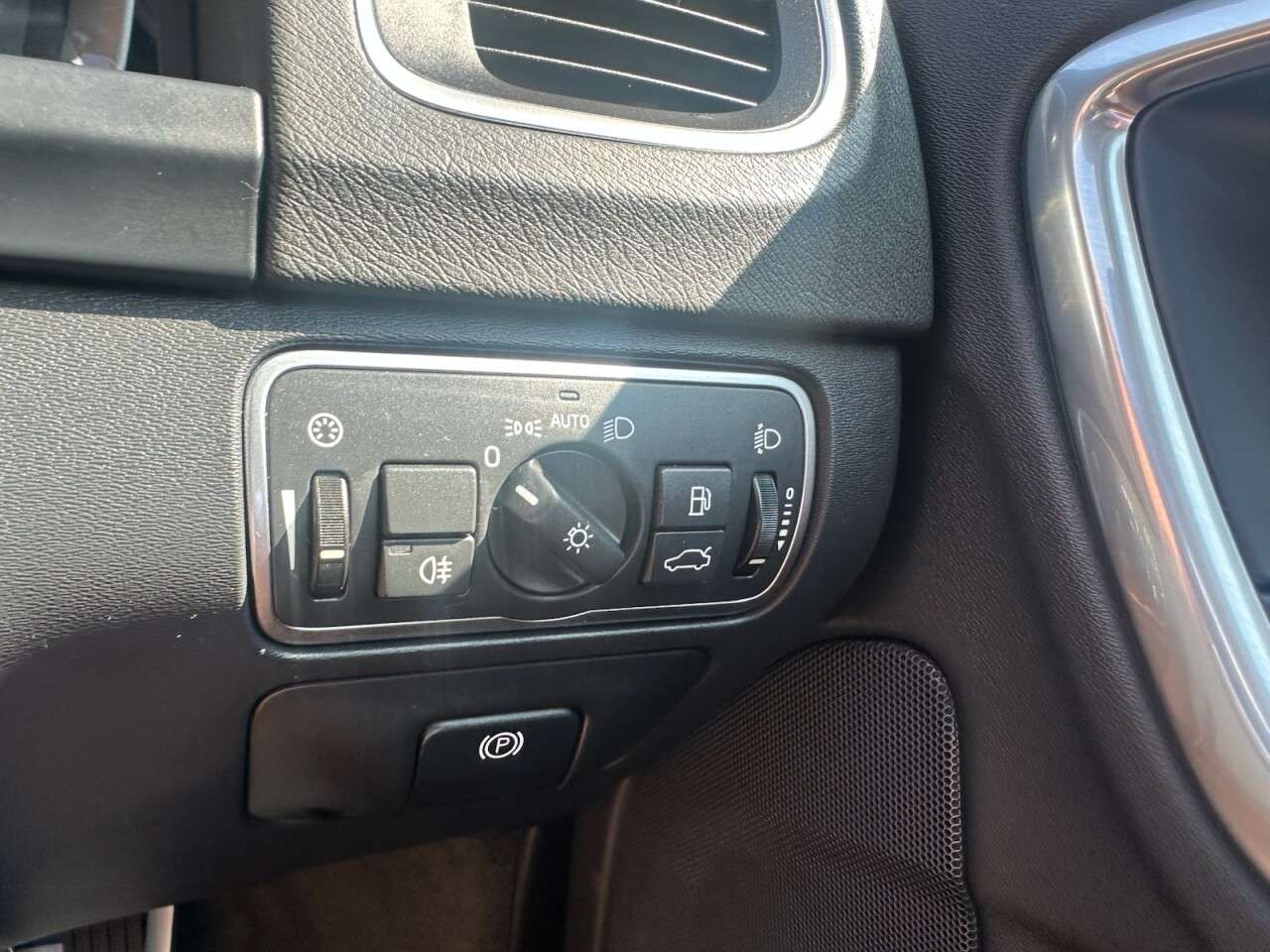 2015 VOLVO S60 2015 VOLVO S60