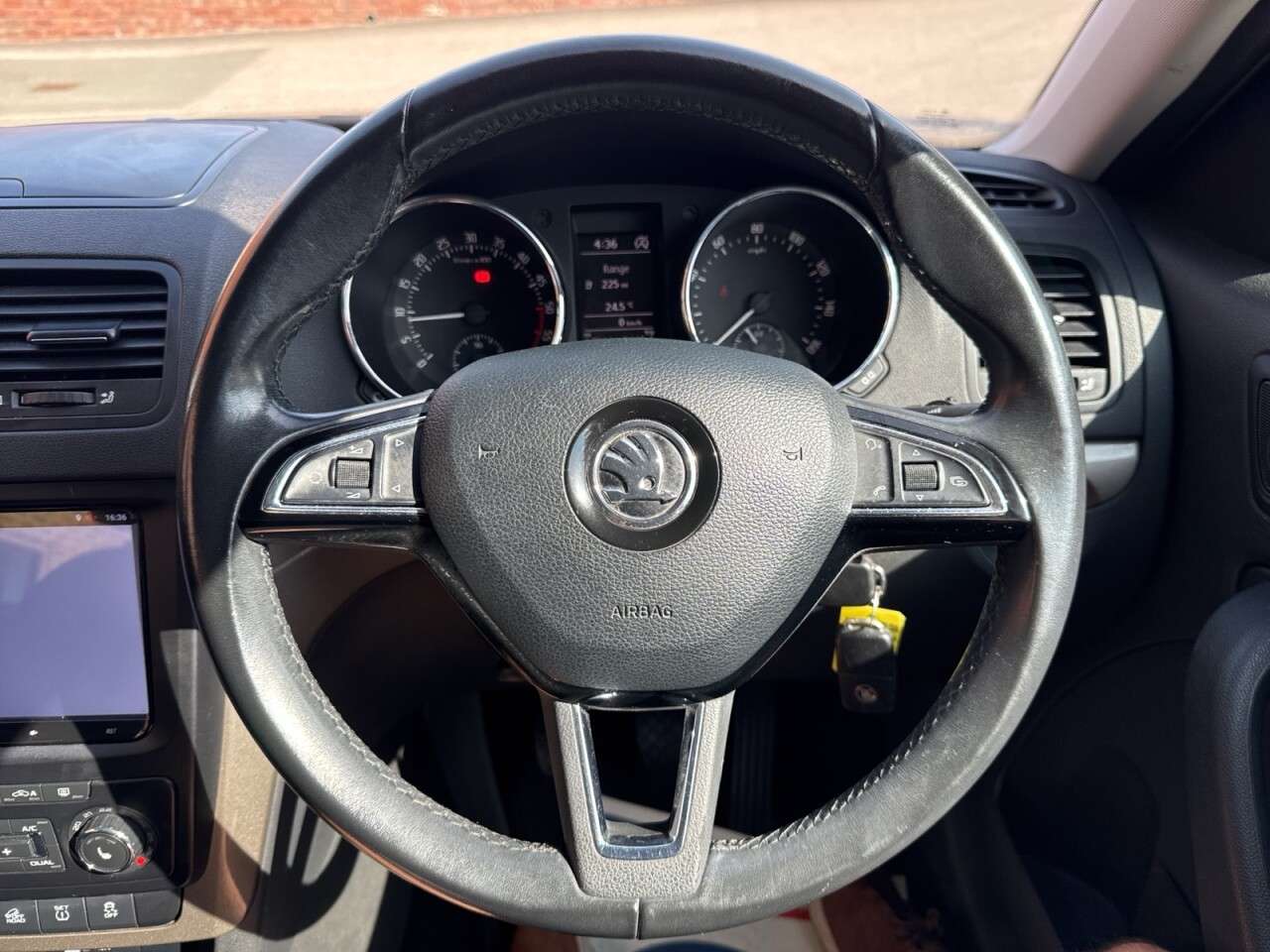 2015 SKODA YETI 2015 SKODA YETI