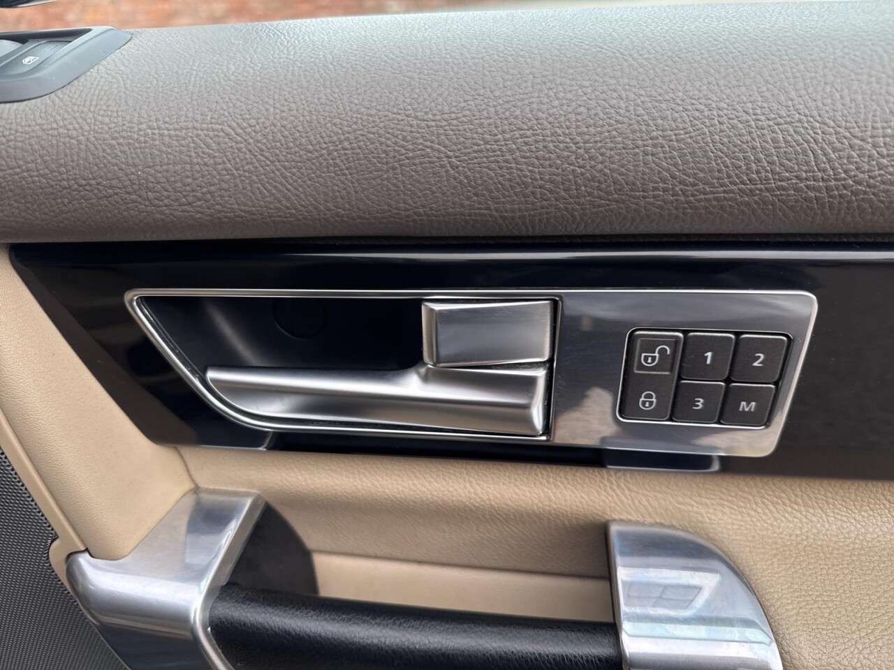 2014 LAND ROVER DISCOVERY 4 2014 LAND ROVER DISCOVERY 4