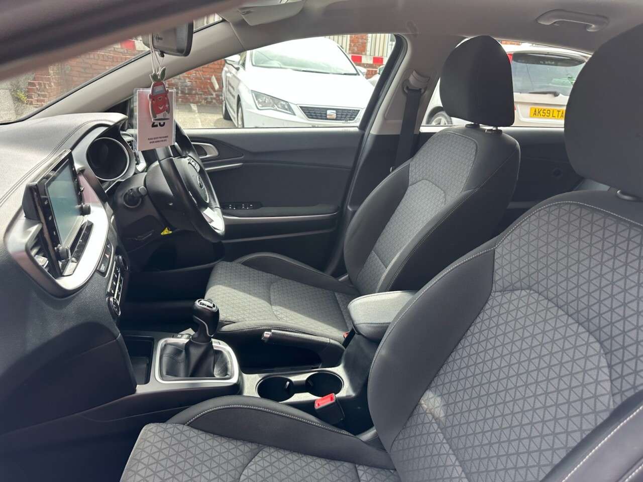 2021 KIA CEED 2021 KIA CEED