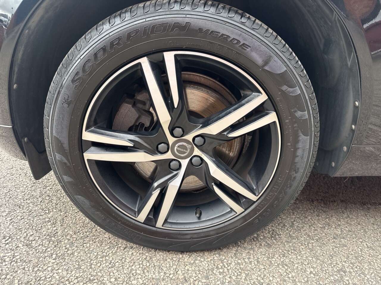 2019 VOLVO XC60 2019 VOLVO XC60