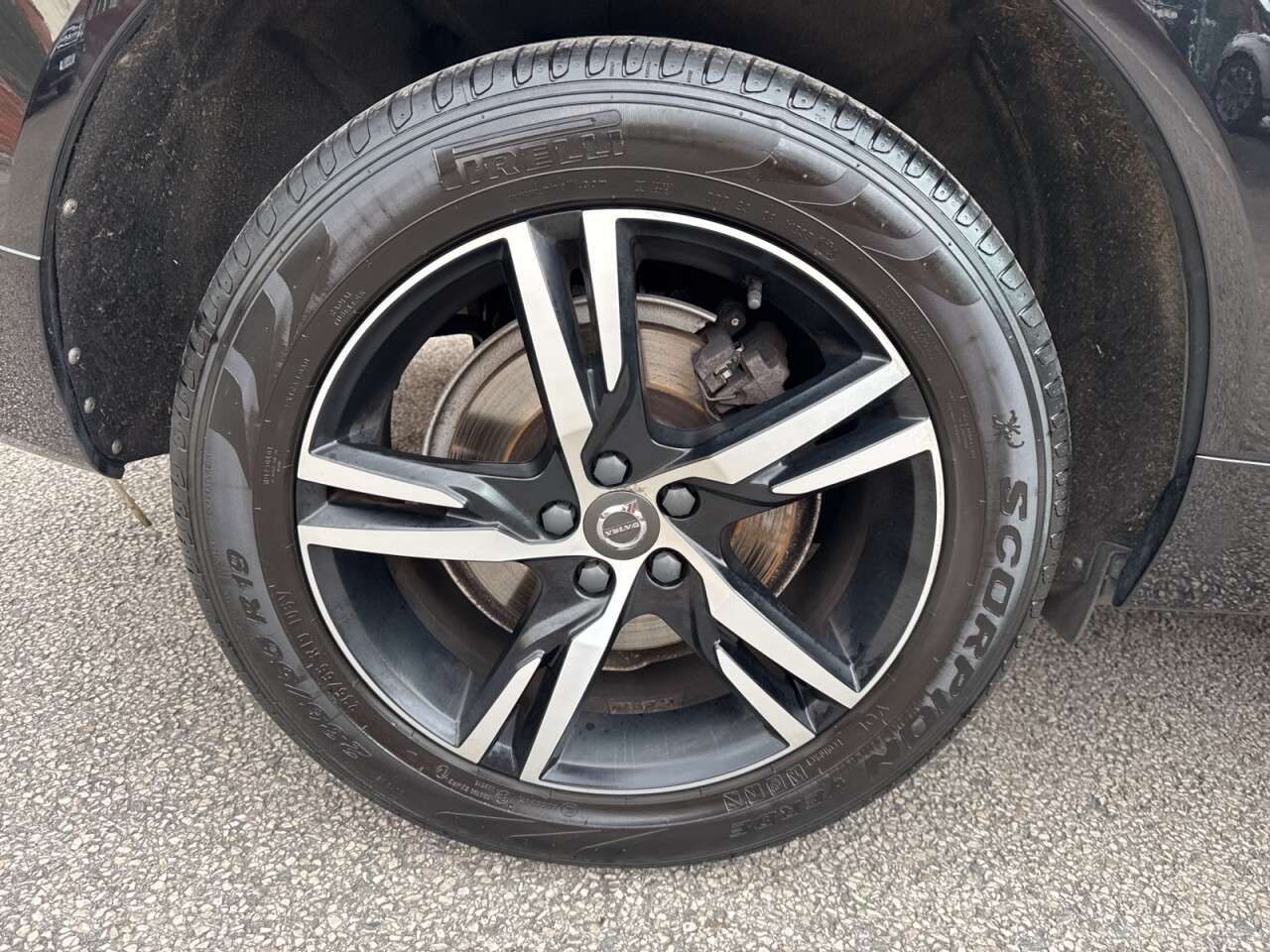 2019 VOLVO XC60 2019 VOLVO XC60