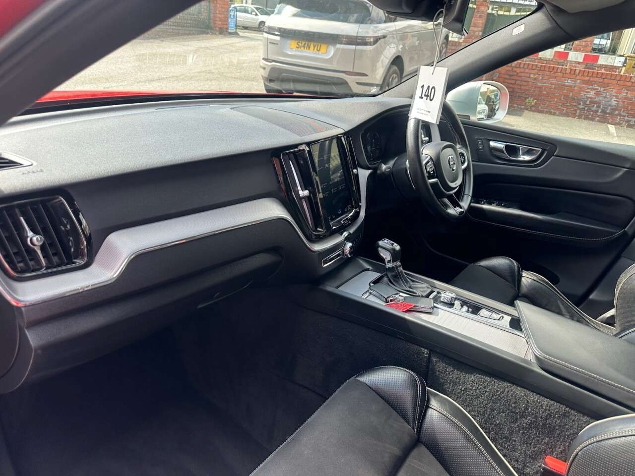 2018 VOLVO XC60 2018 VOLVO XC60