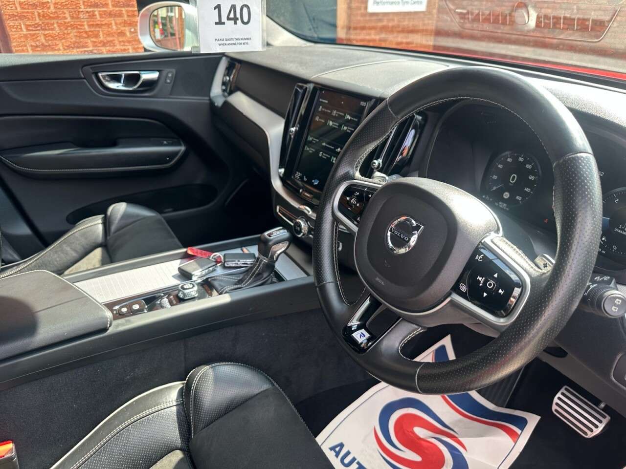 2018 VOLVO XC60 2018 VOLVO XC60