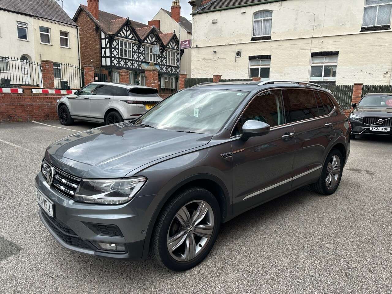 A 2021 VOLKSWAGEN TIGUAN ALLSPACE 1.5 TSI EVO Match SUV 5dr Petrol Manual Euro 6 (s/s) (150 ps) Rear view cam A 2021 VOLKSWAGEN TIGUAN ALLSPACE 1.5 TSI EVO Match SUV 5dr Petrol Manual Euro 6 (s/s) (150 ps) Rear view cam