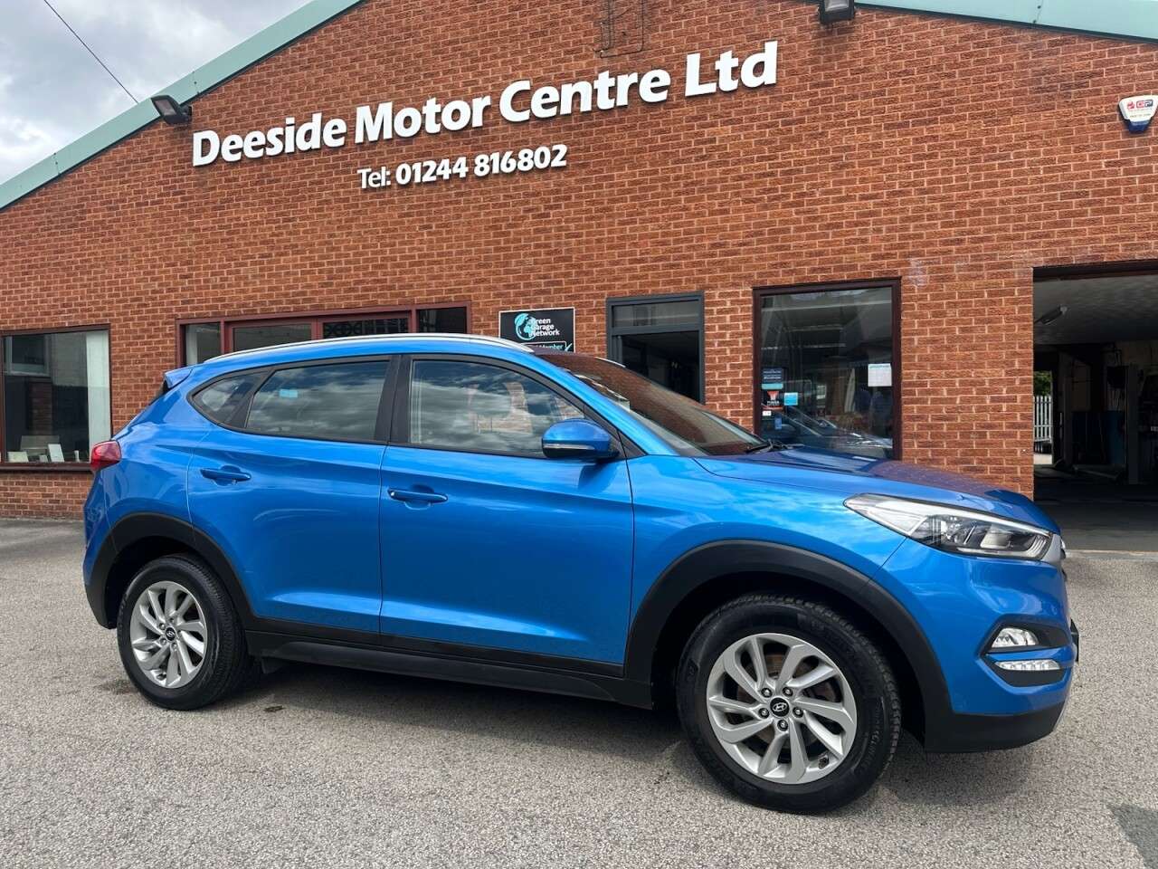 A 2018 HYUNDAI TUCSON 1.6 GDi Blue Drive SE Nav SUV 5dr Petrol Manual Euro 6 (s/s) (132 ps) A 2018 HYUNDAI TUCSON 1.6 GDi Blue Drive SE Nav SUV 5dr Petrol Manual Euro 6 (s/s) (132 ps)