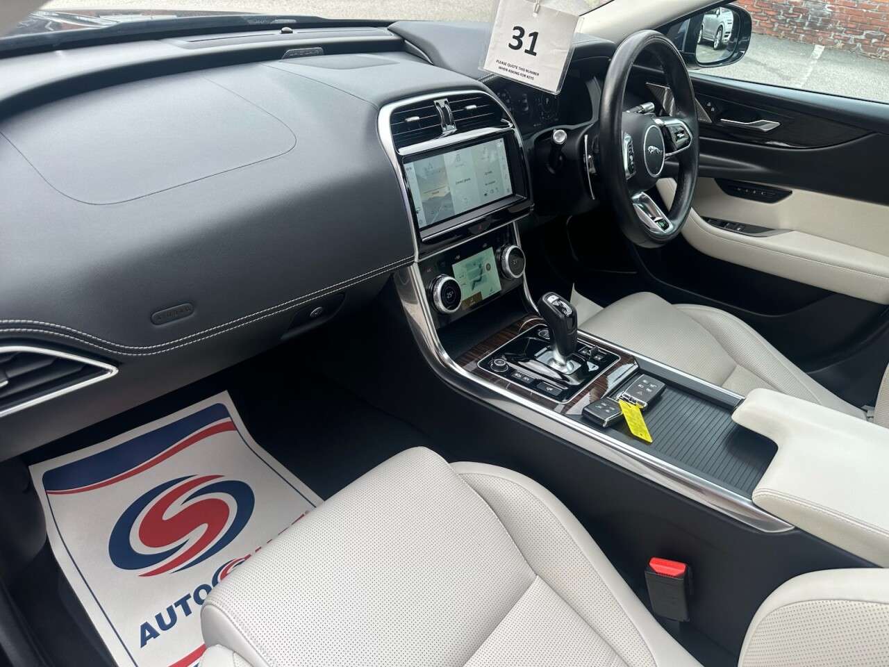 2020 JAGUAR XE 2020 JAGUAR XE
