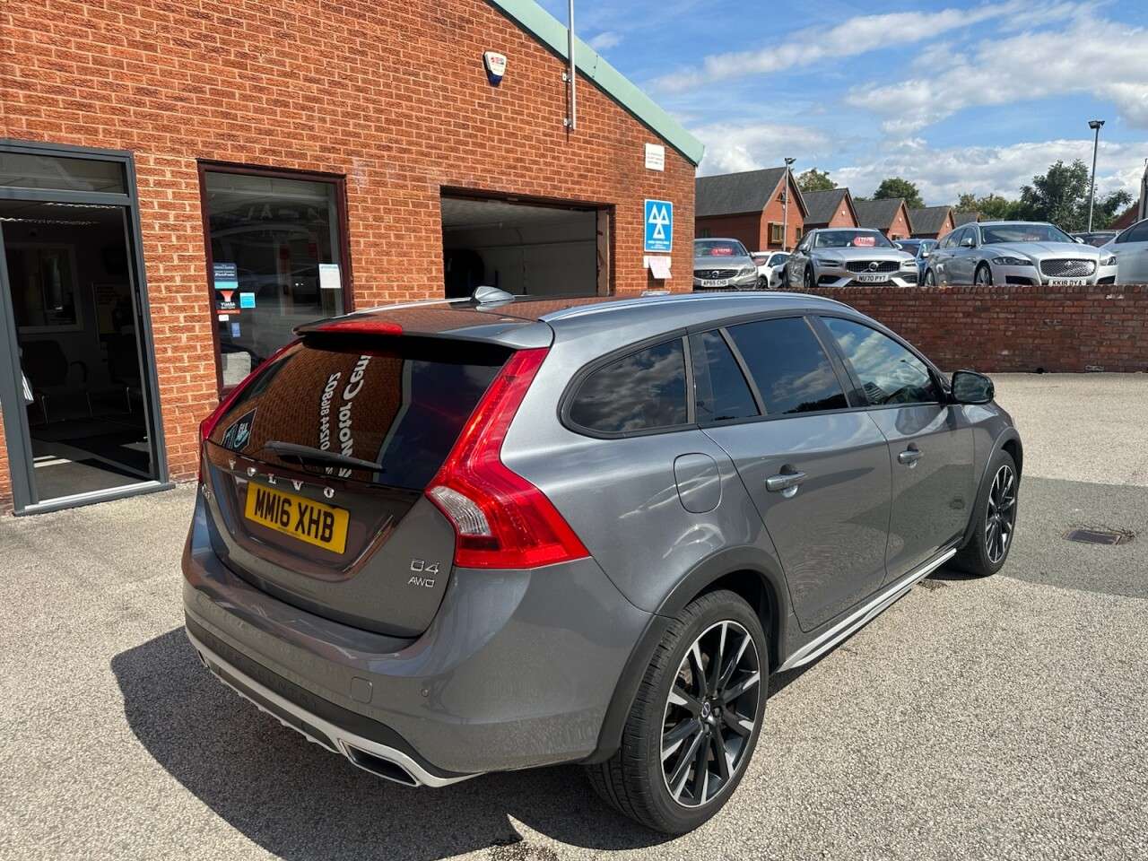 2016 VOLVO V60 CROSS COUNTRY 2016 VOLVO V60 CROSS COUNTRY