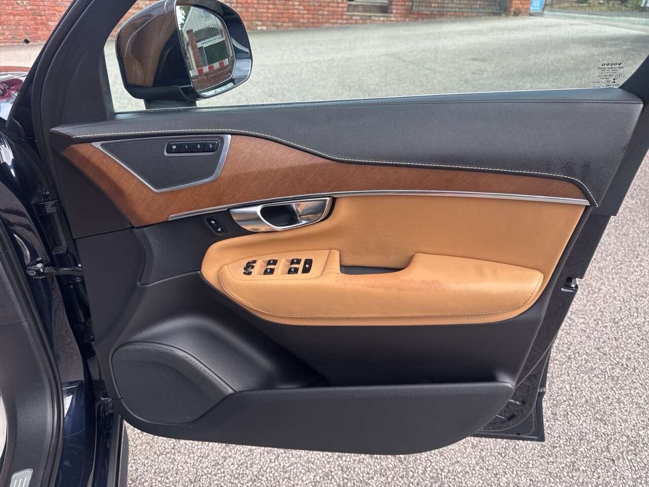 2017 VOLVO XC90 2017 VOLVO XC90