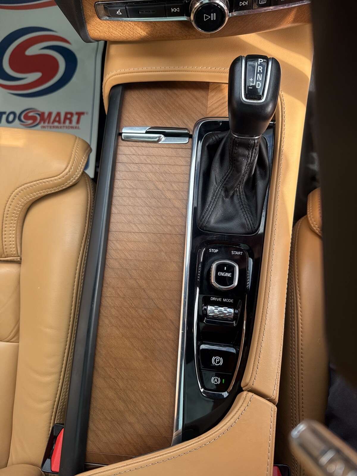 2017 VOLVO XC90 2017 VOLVO XC90